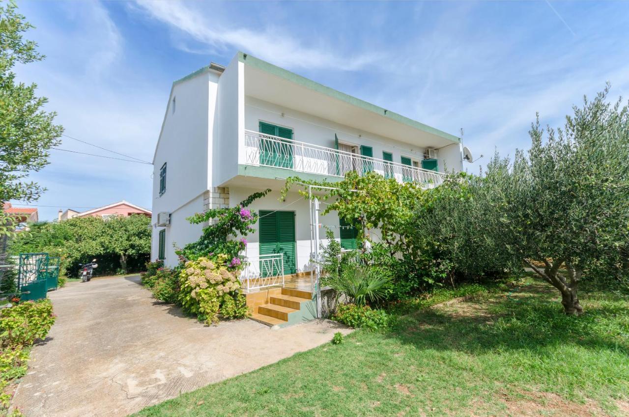 Apartments Secret Garden Водице Экстерьер фото